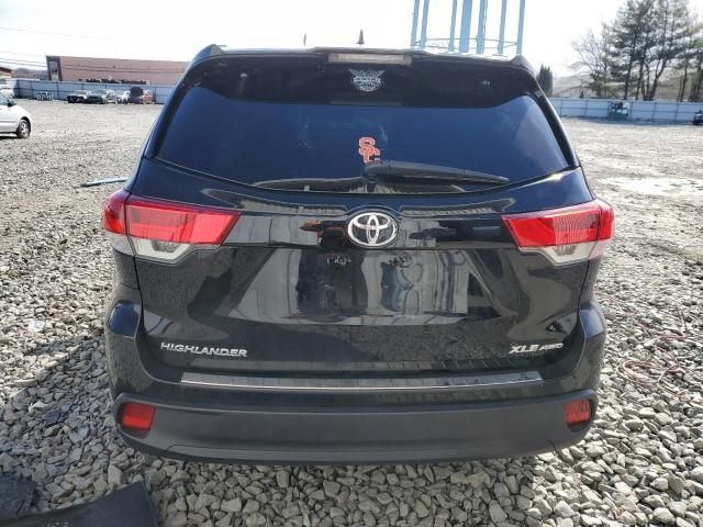 2019 Toyota Highlander SE