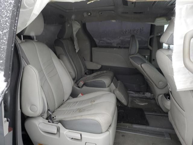 2011 Toyota Sienna XLE