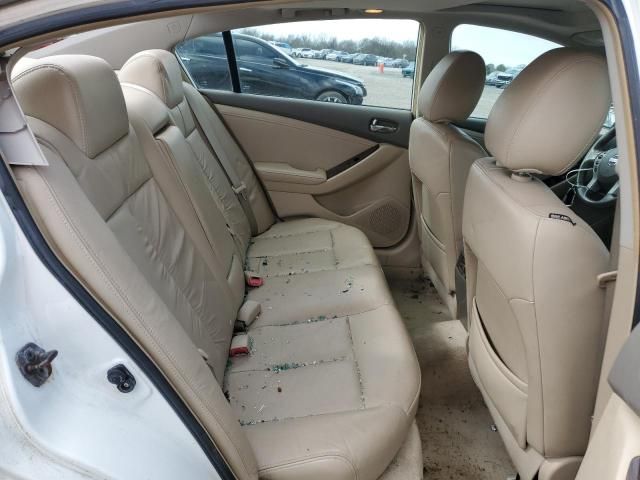 2010 Nissan Altima Base