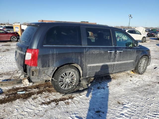 2014 Chrysler Town & Country Touring L