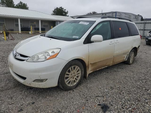 2009 Toyota Sienna XLE