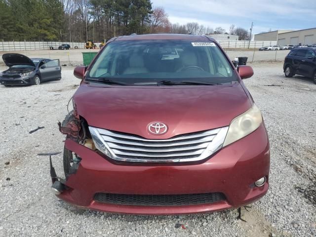 2011 Toyota Sienna XLE