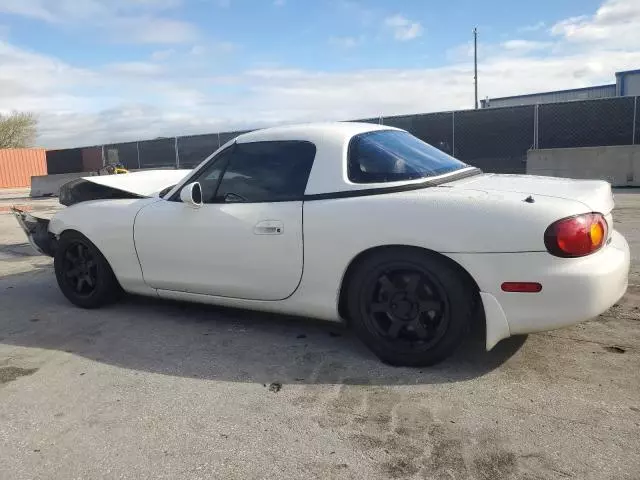 2000 Mazda MX-5 Miata Base