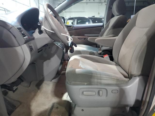 2010 Toyota Sienna CE