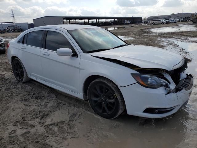 2013 Chrysler 200 Limited