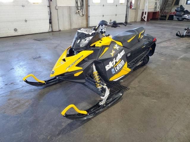 2012 Skidoo 2012 Skidoo MX Z 600