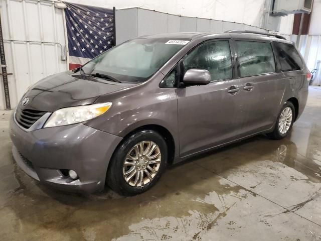 2011 Toyota Sienna XLE