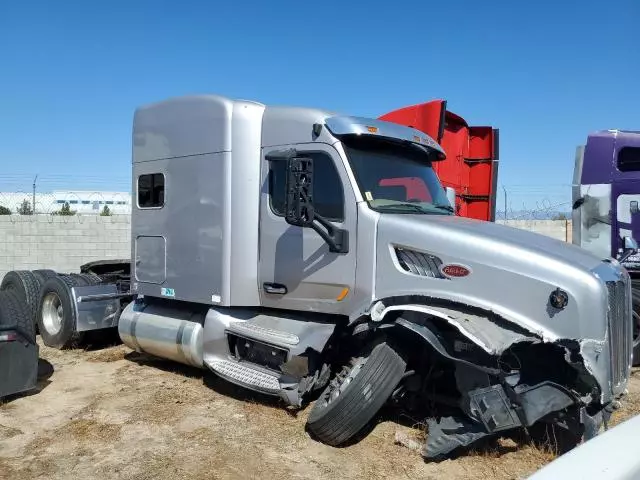 2015 Peterbilt 579