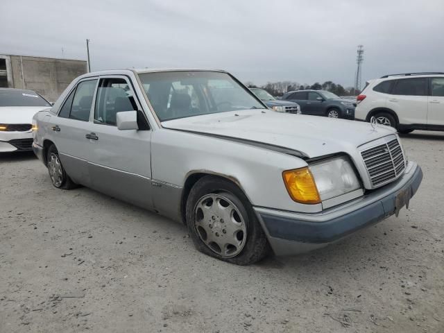 1992 Mercedes-Benz 300 E