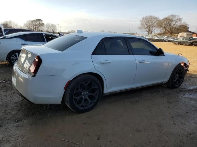 2019 Chrysler 300 Touring