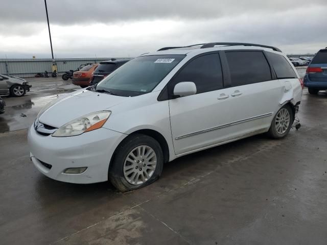 2007 Toyota Sienna XLE