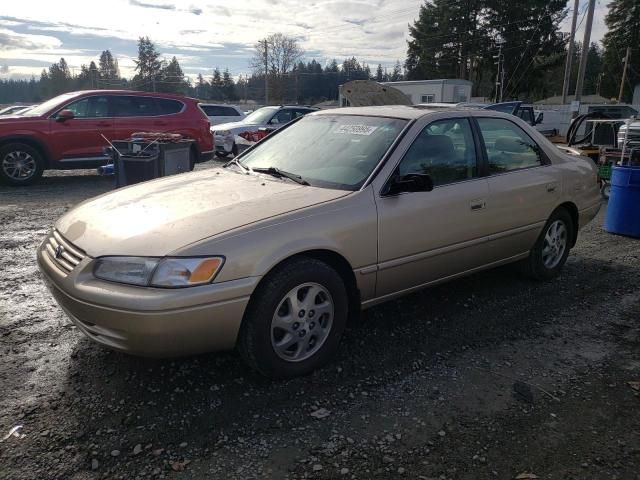 1999 Toyota Camry LE