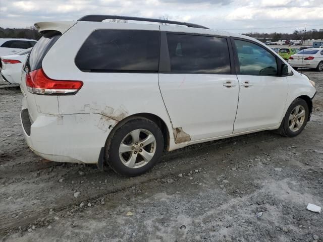 2014 Toyota Sienna LE