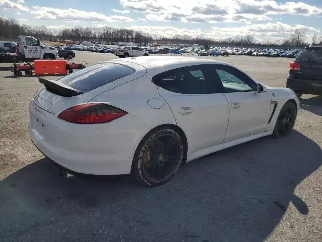 2012 Porsche Panamera 2