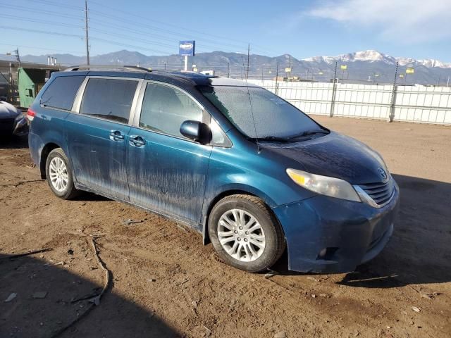 2012 Toyota Sienna XLE