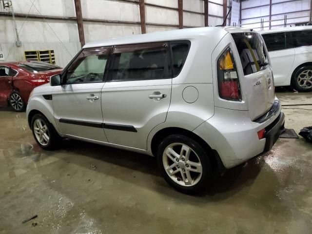 2011 KIA Soul +