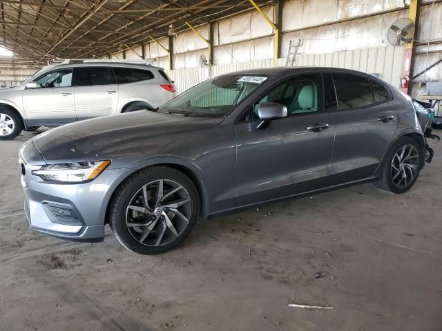 2019 Volvo S60 T5 Momentum