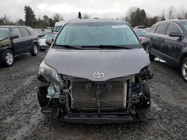 2011 Toyota Sienna XLE