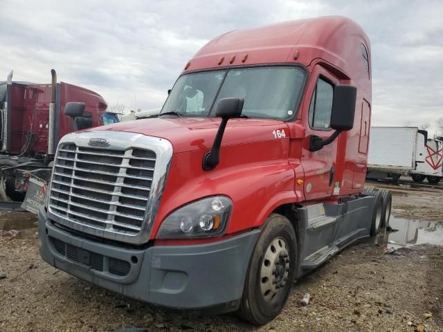 2016 Freightliner Cascadia Semi Truck