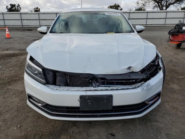 2018 Volkswagen Passat SE