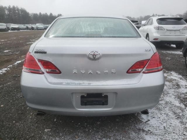 2005 Toyota Avalon XL