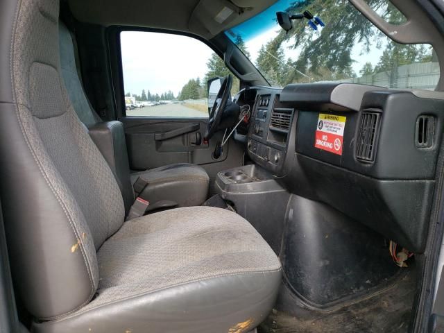 2016 Chevrolet Express G3500 BOX Truck