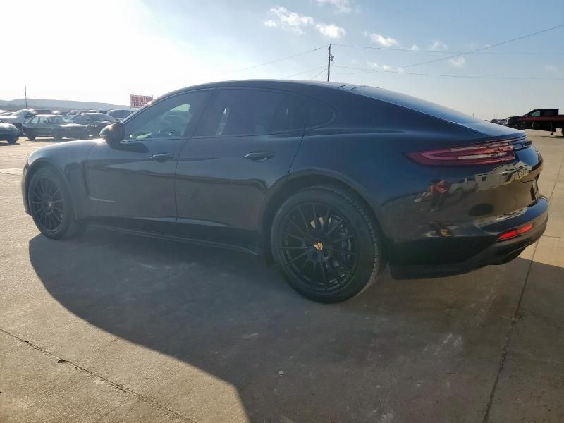 2017 Porsche Panamera 2