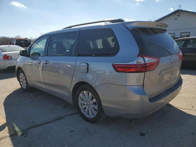 2017 Toyota Sienna XLE