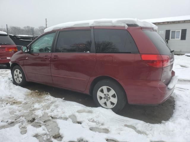 2004 Toyota Sienna XLE