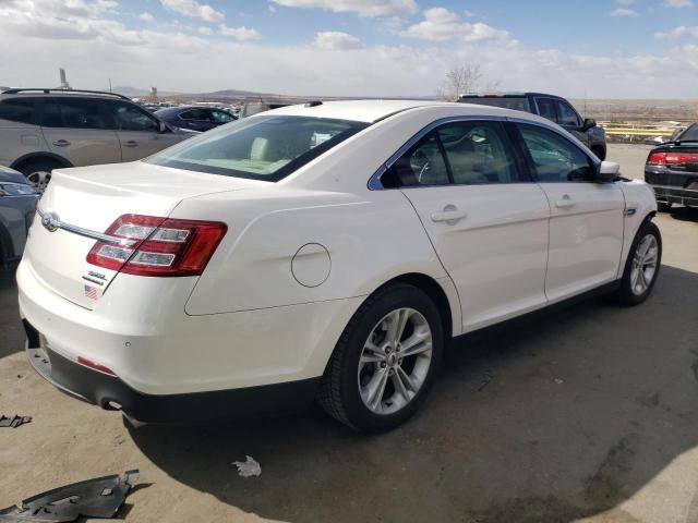 2018 Ford Taurus SEL