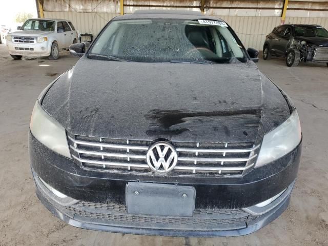 2013 Volkswagen Passat SEL