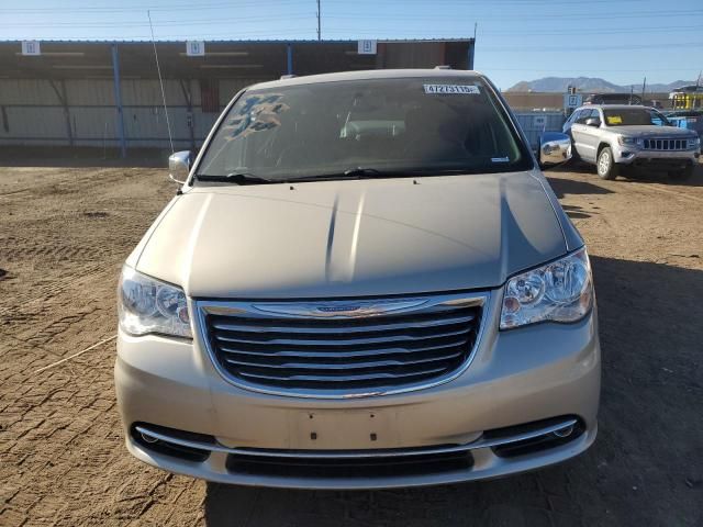 2015 Chrysler Town & Country Touring L