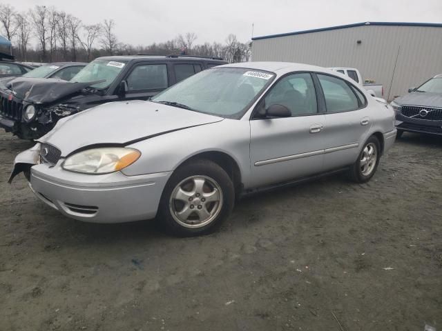 2005 Ford Taurus SE