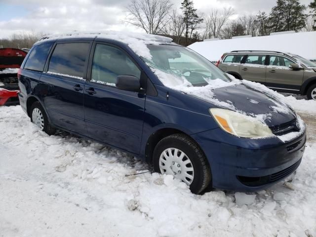 2004 Toyota Sienna CE