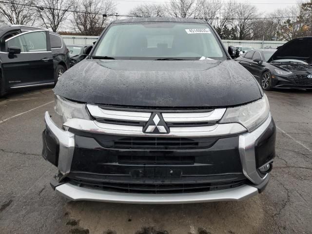 2017 Mitsubishi Outlander SE