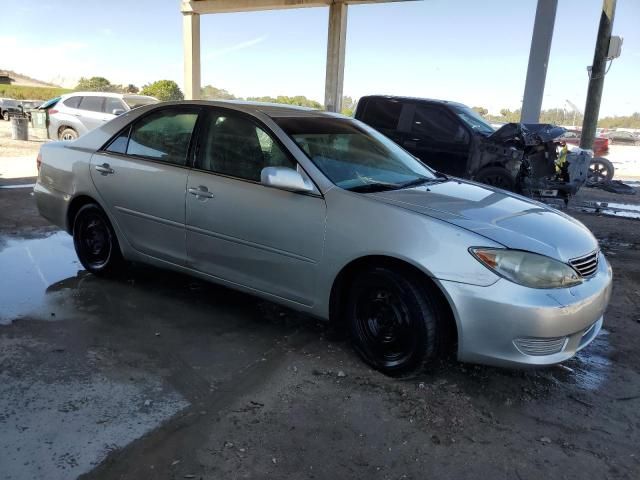 2005 Toyota Camry LE