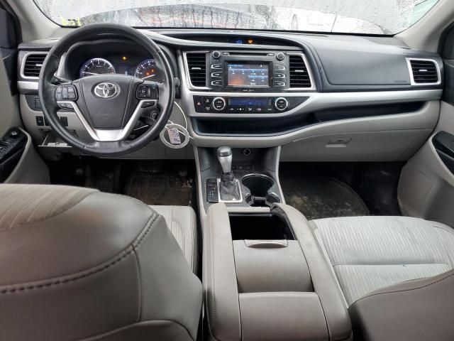 2014 Toyota Highlander LE