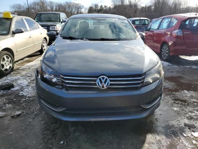 2012 Volkswagen Passat SE