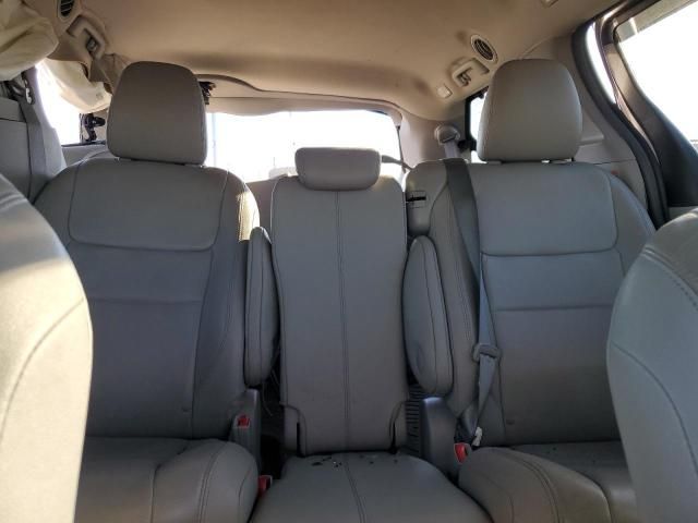 2015 Toyota Sienna XLE