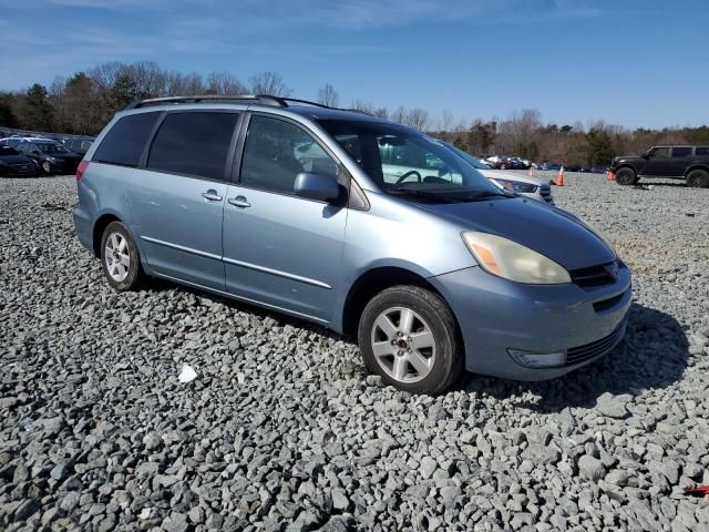 2004 Toyota Sienna XLE