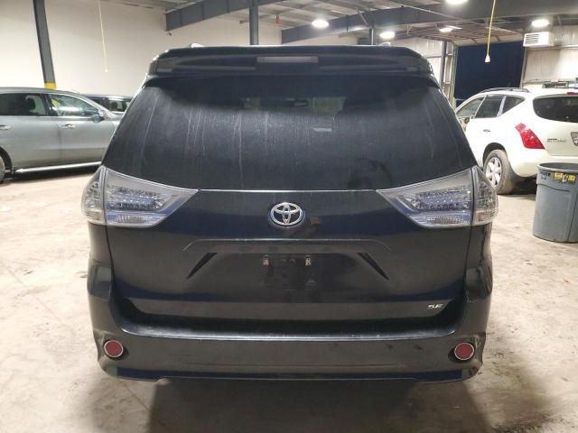 2015 Toyota Sienna Sport