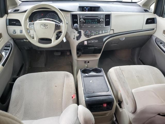 2014 Toyota Sienna LE