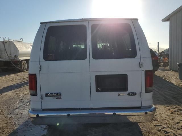 2011 Ford Econoline E350 Super Duty Wagon