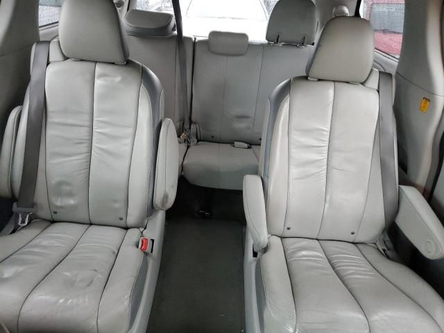 2011 Toyota Sienna XLE