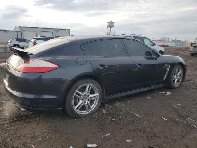 2013 Porsche Panamera 2