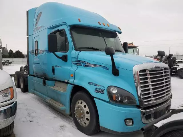 2015 Freightliner Cascadia 125