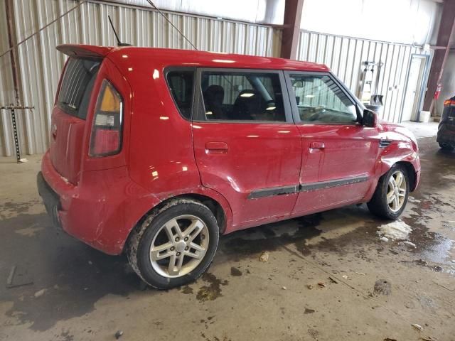 2010 KIA Soul +