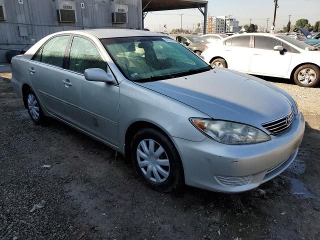 2005 Toyota Camry LE