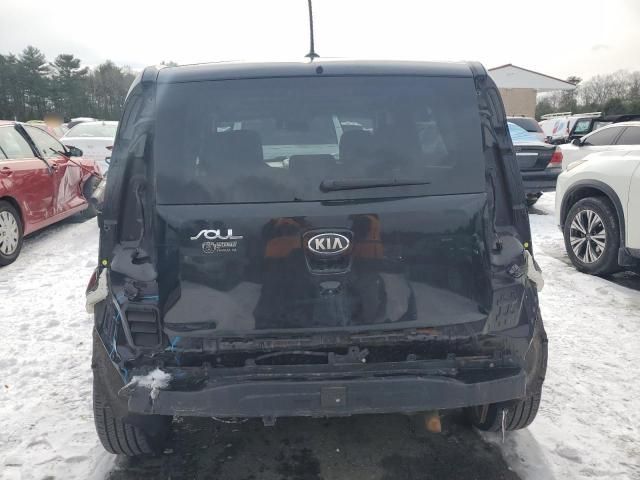 2013 KIA Soul +