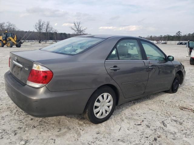 2005 Toyota Camry LE